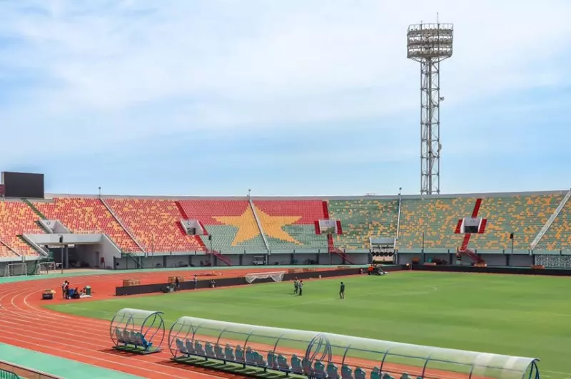 ملعب بوركينا فاسو